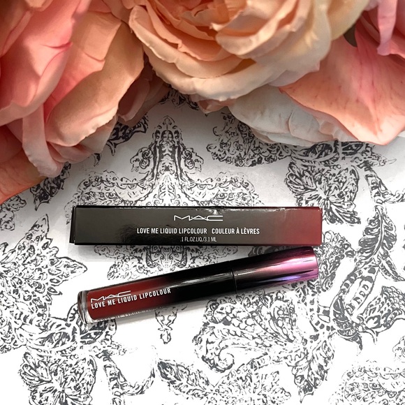 NWT MAC Love Me Liquid Lipcolour WHATTA DOLL - Picture 1 of 8